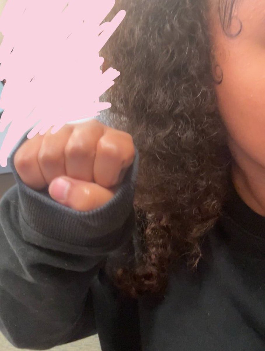 quitlif3's tweet photo. @priincessbreath @staabbed @01eternidad 3 chins is pretty? hit the gym lil bro 😭😭 https://t.co/KwXikDuGjM