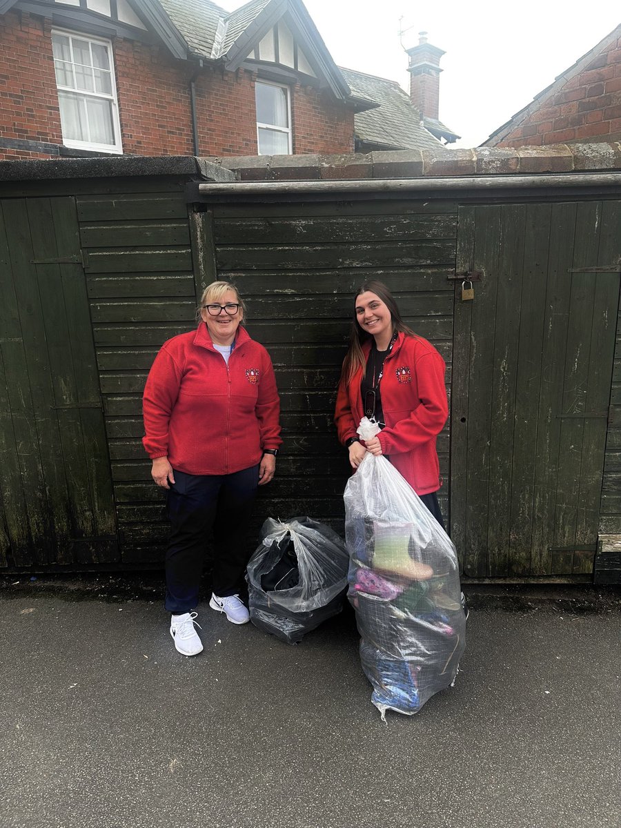 missgbradley895's tweet photo. We are deeply grateful for the generous support we've received from the charity @shoeaiduk . Their donation of wellies will help all our children fully enjoy and benefit from outdoor play @HPSDerbyshire ✨🌳

 Thank you once again for making such a meaningful difference! ❤️ https://t.co/spN5XXqG72