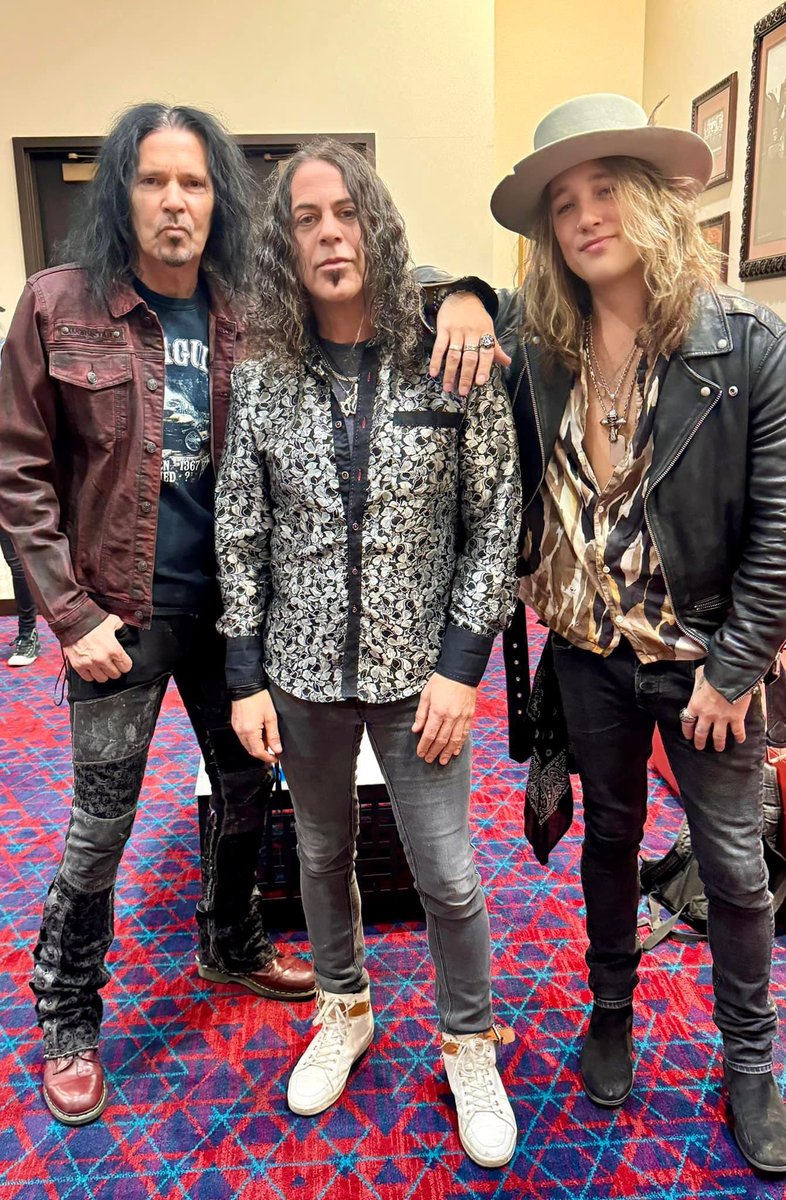 Rock_Vault's tweet photo. After-show photo from last night at the Hard Rock Cafe Las Vegas Strip. We’re back tomorrow for more rock & roll. Come join us! 8pm 🎸🎸🎸 #raidingtherockvault #rockvault #jizzypearl #michaeltross #traviscormier #vegasbaby https://t.co/nBmKb0Be1f