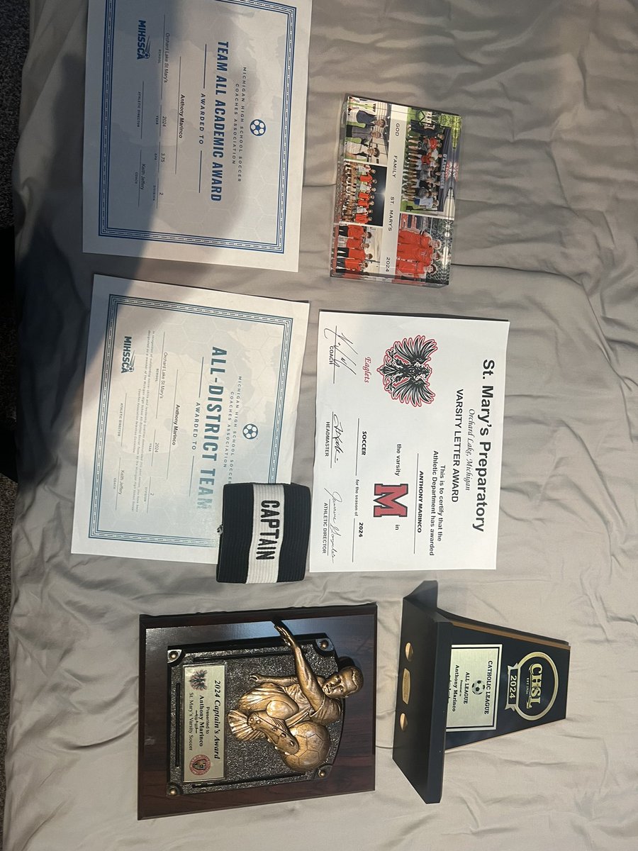 Thank You <a href="/OLSM_Soccer17/">🅾️’LAKE ⚽️</a> for another great year 

#year3