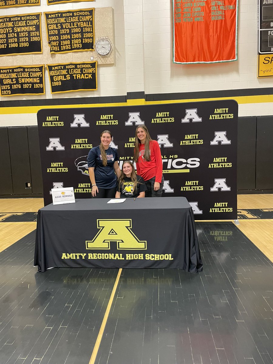 Congratulations on your signing day! <a href="/maus_jenna99/">Jenna Maus</a> <a href="/Crazy817083223/">Alexx Reinwald</a> <a href="/leah_monschein/">Leah Monschein</a>