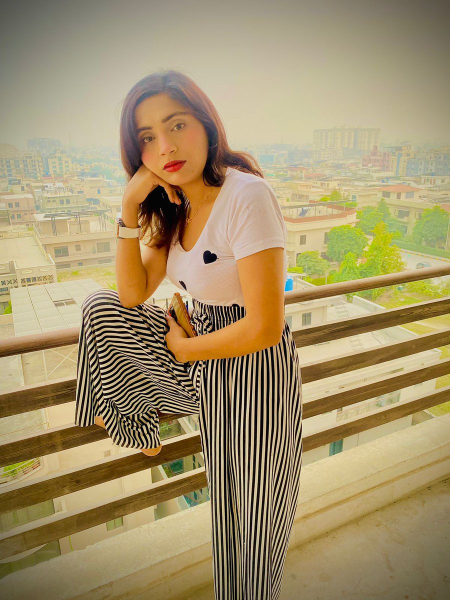 GirlCall42's tweet photo. #islamabad
#massgegirl
#escorservis
#callgirl https://t.co/4b4BVrTYvn