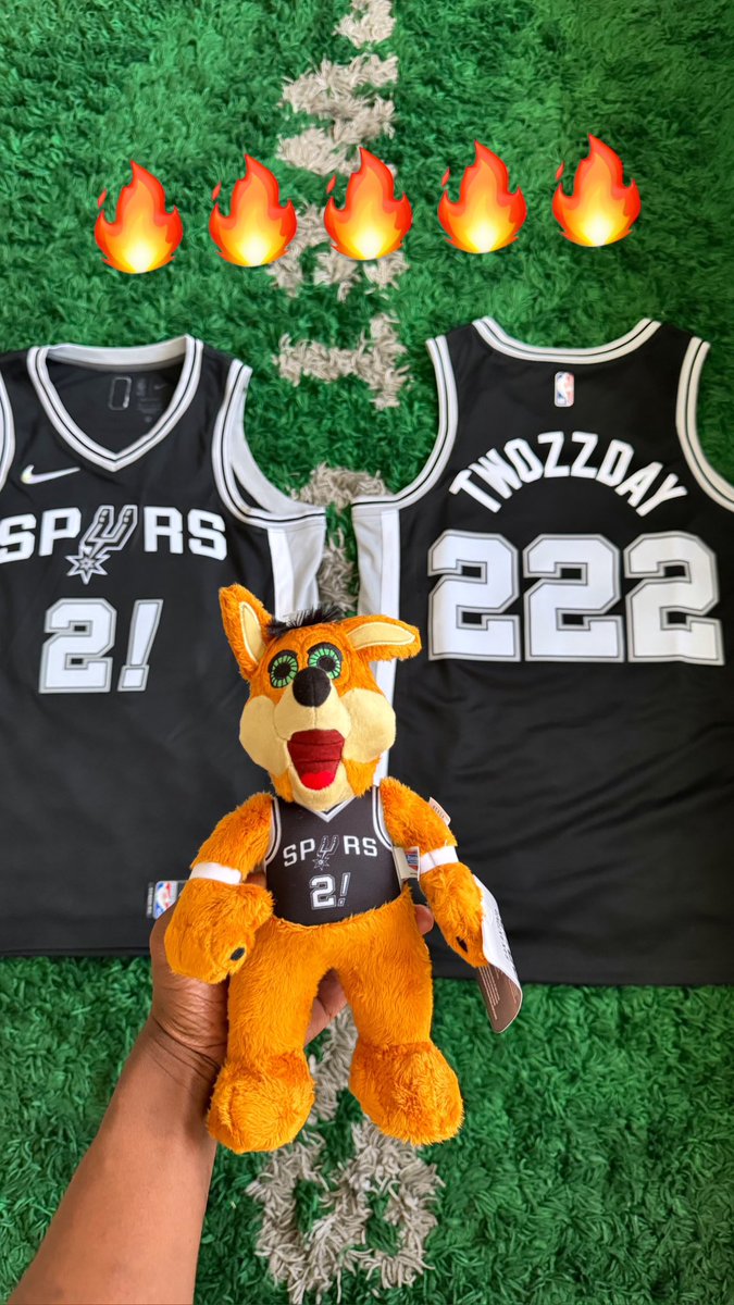 Just got my first Official Custom NBA jersey from my <a href="/spurs/">San Antonio Spurs</a> family!! Childhood dream just came true in real time 🏀🥈💫