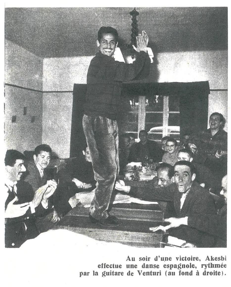 StatsDeNim's tweet photo. ⚫️ HOMMAGE HASSAN AKESBI ⚫️

Ce vendredi 15 novembre, les GN91 donnent rendez-vous à l’ensemble du peuple nîmois pour un dernier hommage à notre légende disparue.

RDV 19h au Stade Jean Bouin. 

Le peuple nîmois doit répondre présent. https://t.co/PNatVZzg2H