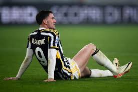 Juve_Talk_'s tweet photo. #Juventus to sell Dusan Vlahovic next summer? https://t.co/2NrneQa9y0 #Juve #SerieA https://t.co/yywMzNPEsA