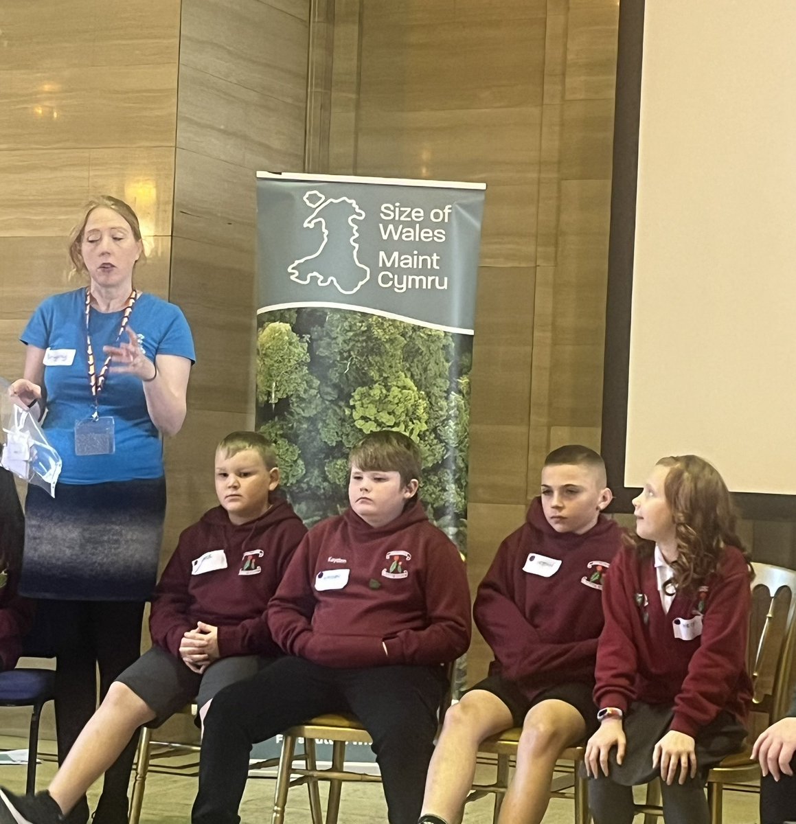 Gwauncelyn Primary (@gwauncelynpri) on Twitter photo What an amazing day at youth COP Cymru today thanks to <a href="/sizeofwales/">Size of Wales | Maint Cymru</a> <a href="/huw4ogmore/">Huw Irranca-Davies</a>. Gwauncelyn pupils thoroughly enjoyed it and learnt lots. What an amazing day at youth COP Cymru today thanks to <a href="/sizeofwales/">Size of Wales | Maint Cymru</a> <a href="/huw4ogmore/">Huw Irranca-Davies</a>. Gwauncelyn pupils thoroughly enjoyed it and learnt lots.