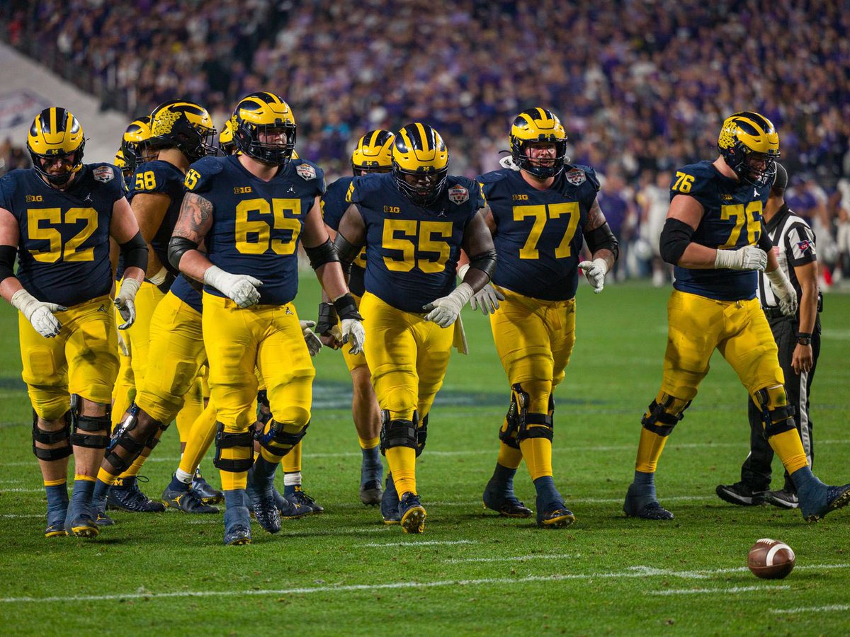 eidan_buchanan's tweet photo. Blessed to receive an offer from the University of Michigan @grant_newsome https://t.co/kxvXrcarCK