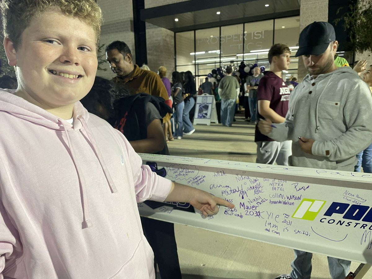 Amanda Watson tweet media