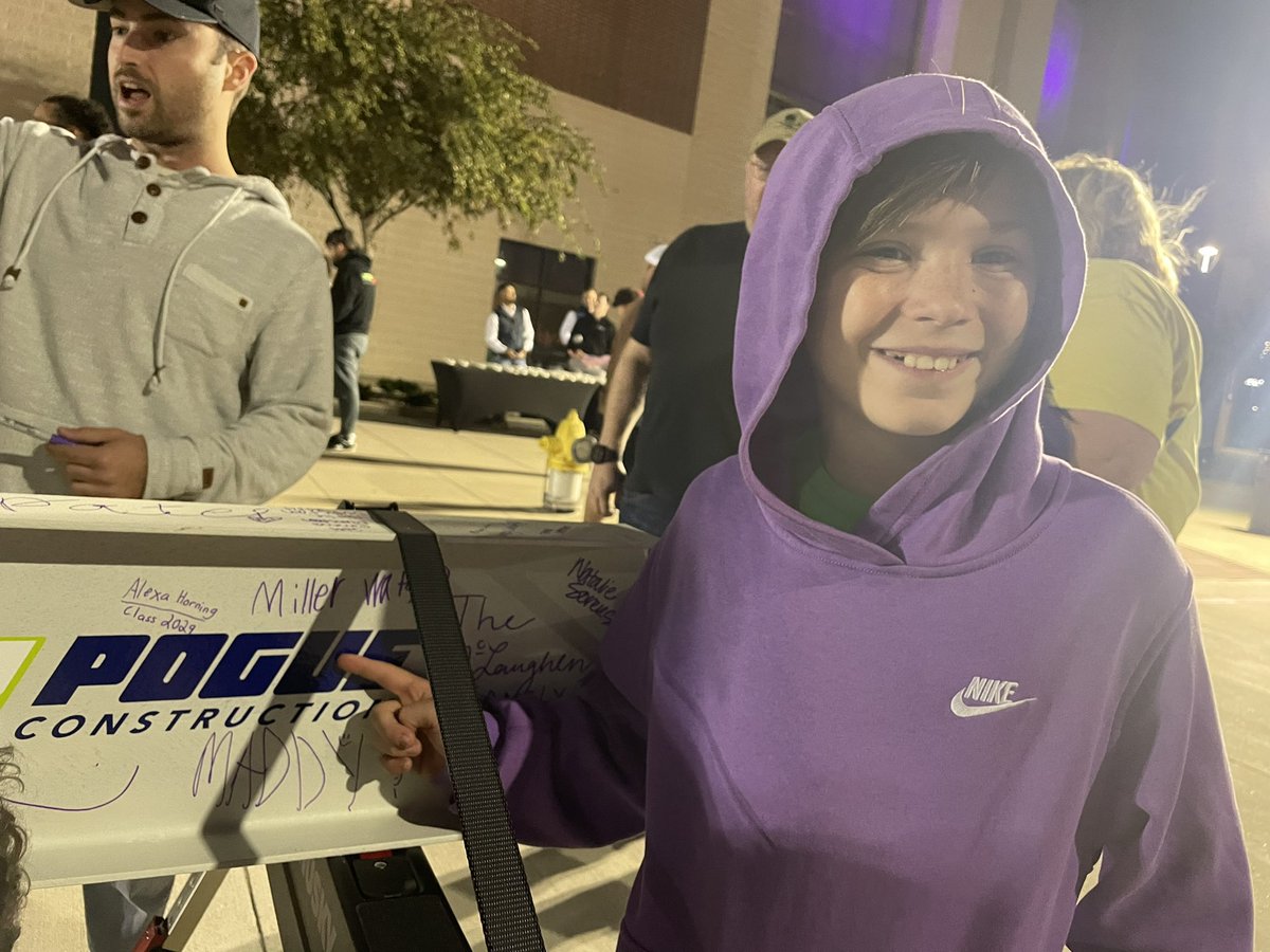 Amanda Watson tweet media