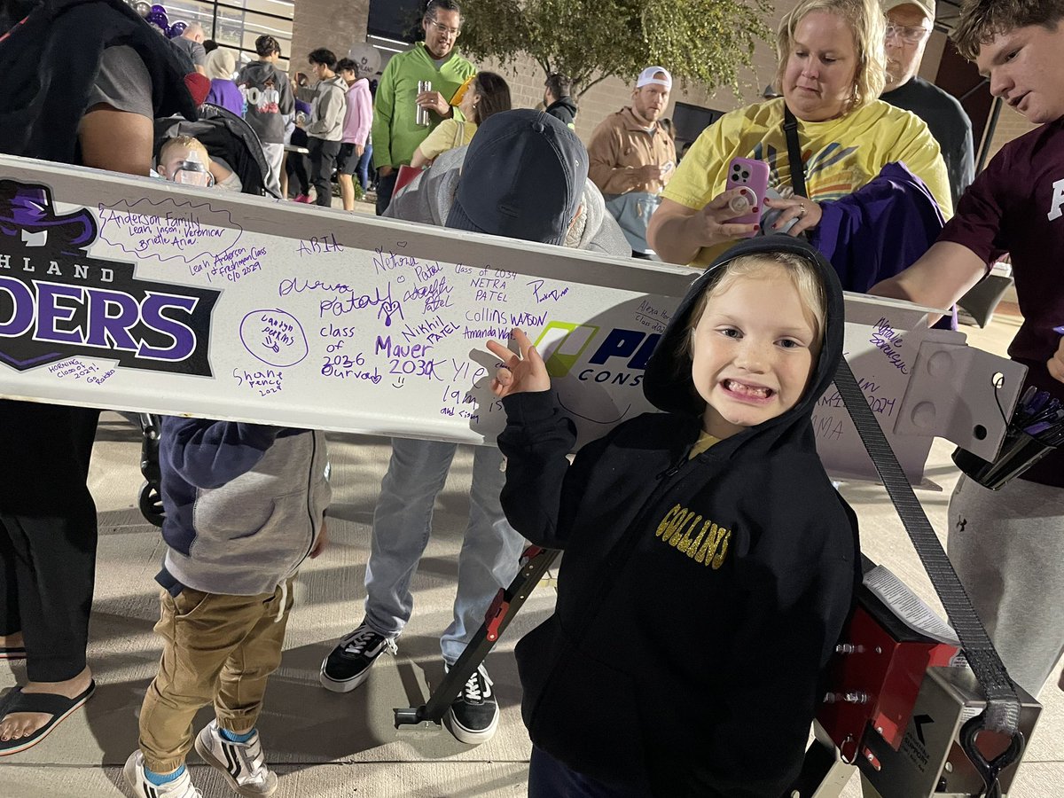 Amanda Watson tweet media