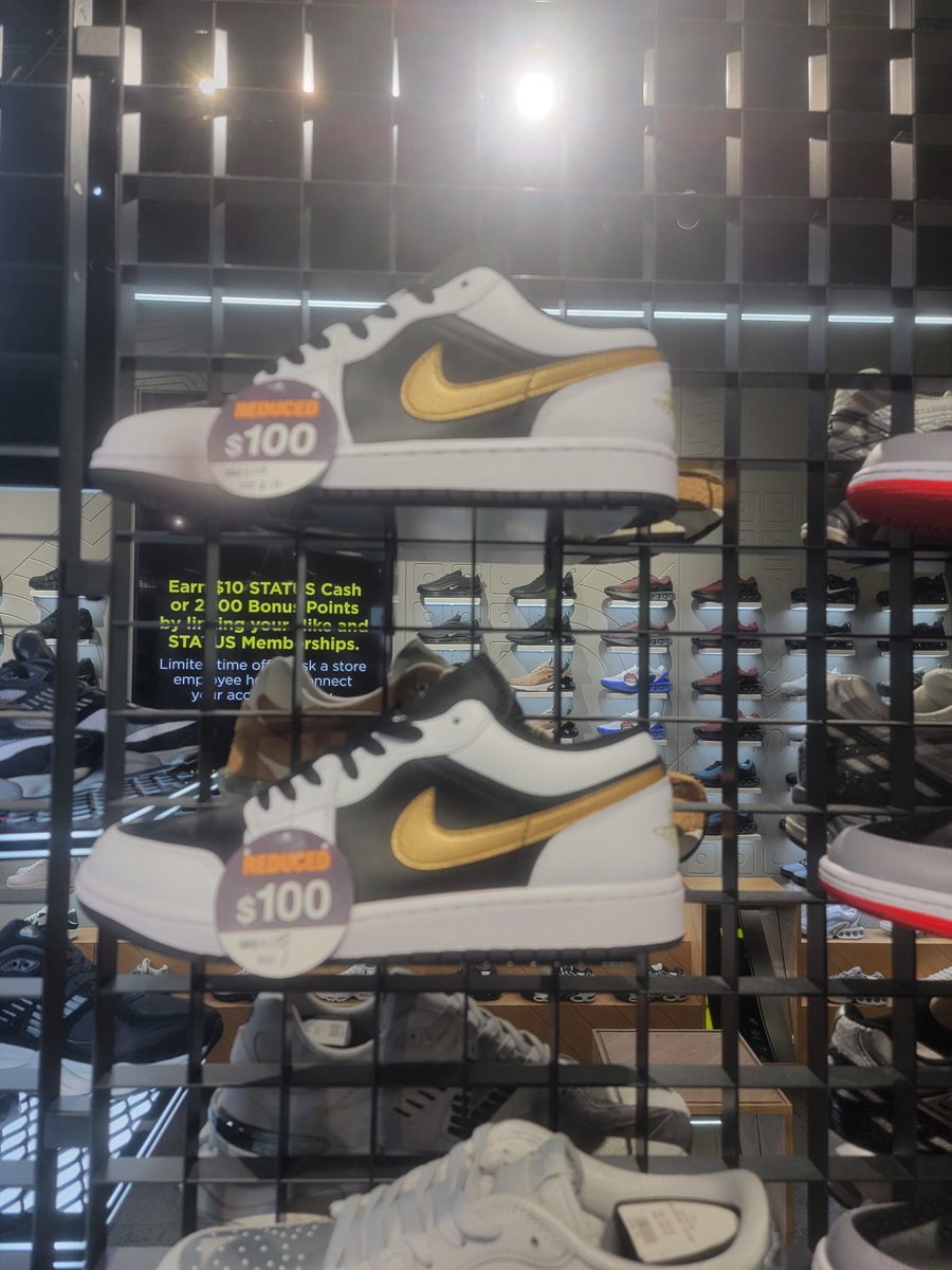 MarcWatkinsEsq's tweet image. It took all my strenf not to buy these. Ifykyk.

#APhiA #AlphaPhiAlpha