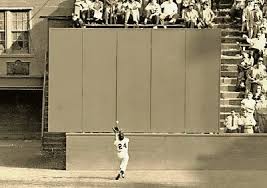 Beisbologo's tweet photo. Repasemos un poco algunas de las cosas más impresionantes que se han logrado en el beisbol de grandes ligas en la historia... 🪡🧵 https://t.co/7mX8vQS6h8