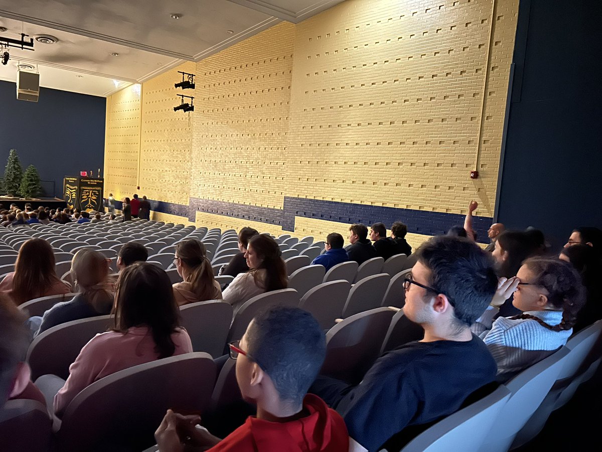 We had a BLAST watching the performance of The Christmas Carol by our Canon McMillan Fine Arts club! 

Go get your tickets now to go see The Christmas Carol this weekend! Only at CMHS! ❤️🎄