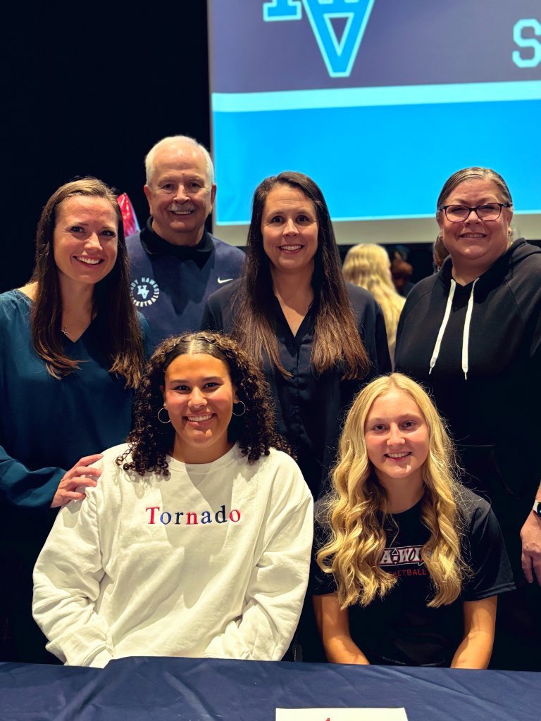 NATIONAL SIGNING DAY!! ✍🏽🗒️

What a fun morning celebrating these two. 

Congrats to Kyndra and Kamiyah and all of our HVA Senior Signees. We are very excited for what’s to come!