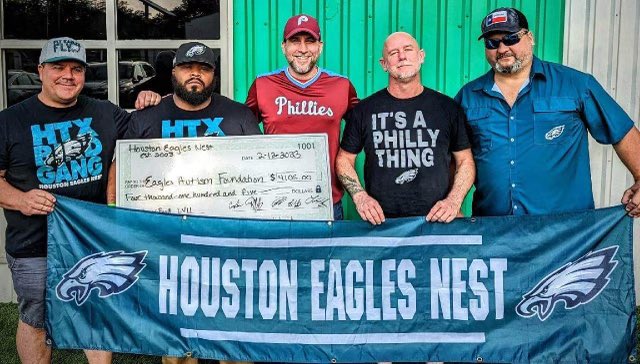 HtownEaglesNest's tweet photo. Patterson Park is the official home of the Houston Eagles Nest. Go Birds! @JasonKelce #est2003 #Eagles #EaglesCountry @Eagles https://t.co/mJKEmThcPQ