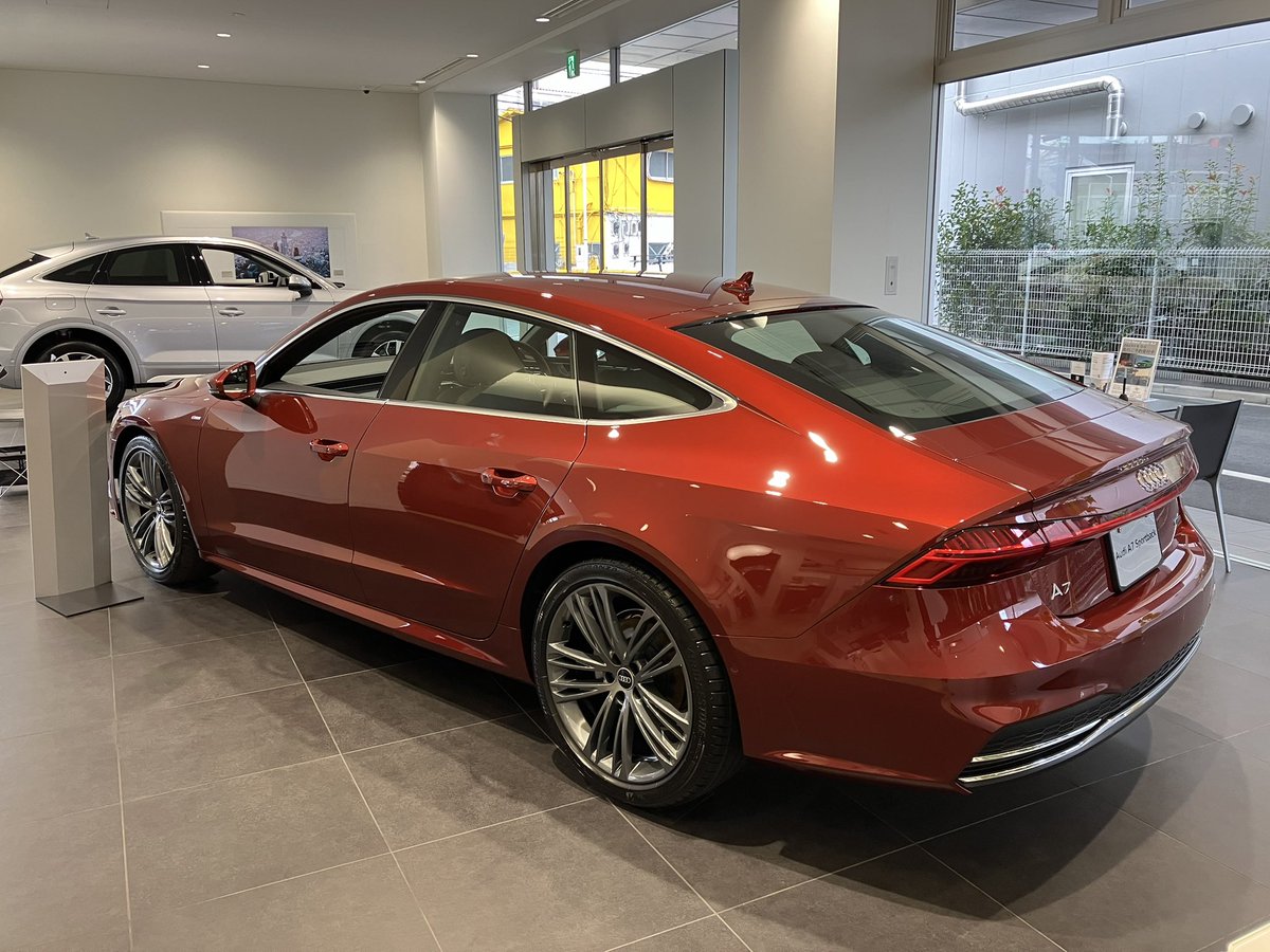 AudiChofu's tweet photo. おはようございます。
Audi調布でございます。

先日展示車の入れ替えを行いました。

A7スポーツバックを展示しております🚗
グレナデンレッドがとてもかっこいい一台です。

#AJS #audi #audijapansales #audichofu #アウディ #アウディジャパン販売 #アウディ調布 #audi調布 #A7 #グレナデンレッド https://t.co/3KWx06Rv4f