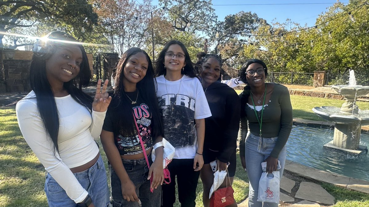Thank you <a href="/ABUest1939/">Arlington Baptist University</a> for showing us around your beautiful campus today 💚 Our AVID Jrs. and Seniors really enjoyed your campus ✨📚