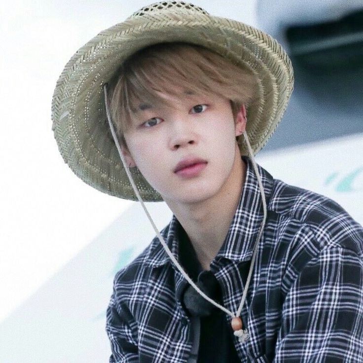 jeonjiminpark11's tweet photo. ✨Este es mi primer tweet exclusivo con el hashtag “MAMA". Por favor, vuelve a publicarlo, no dejemos ningún hashtag sin retuitear porq no será valido👇

I vote for #jimin at #2024MAMAVote      

RT = 1 VOTO 
Comentario = 1 VOTO https://t.co/pvzkPY5zqk