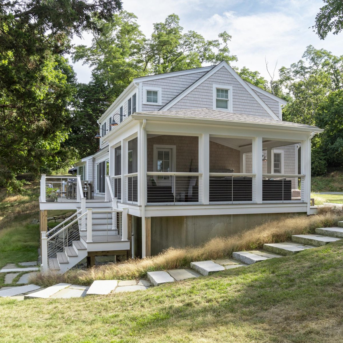 PhilbrookCC's tweet image. Paradise found in South Orleans.

#BuiltByPhilbrook in collaboration with A3 Architects, Andersen Windows + Doors, Shepley Wood Products #CapeCodHome #CapeCodBuilder #WaterfrontHome #OrleansMA 📷 Grattan Imaging