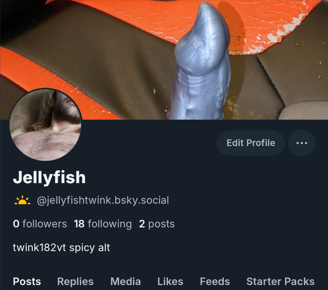 JellyFishTwink's tweet photo. Ope https://t.co/eV2XdHBseJ