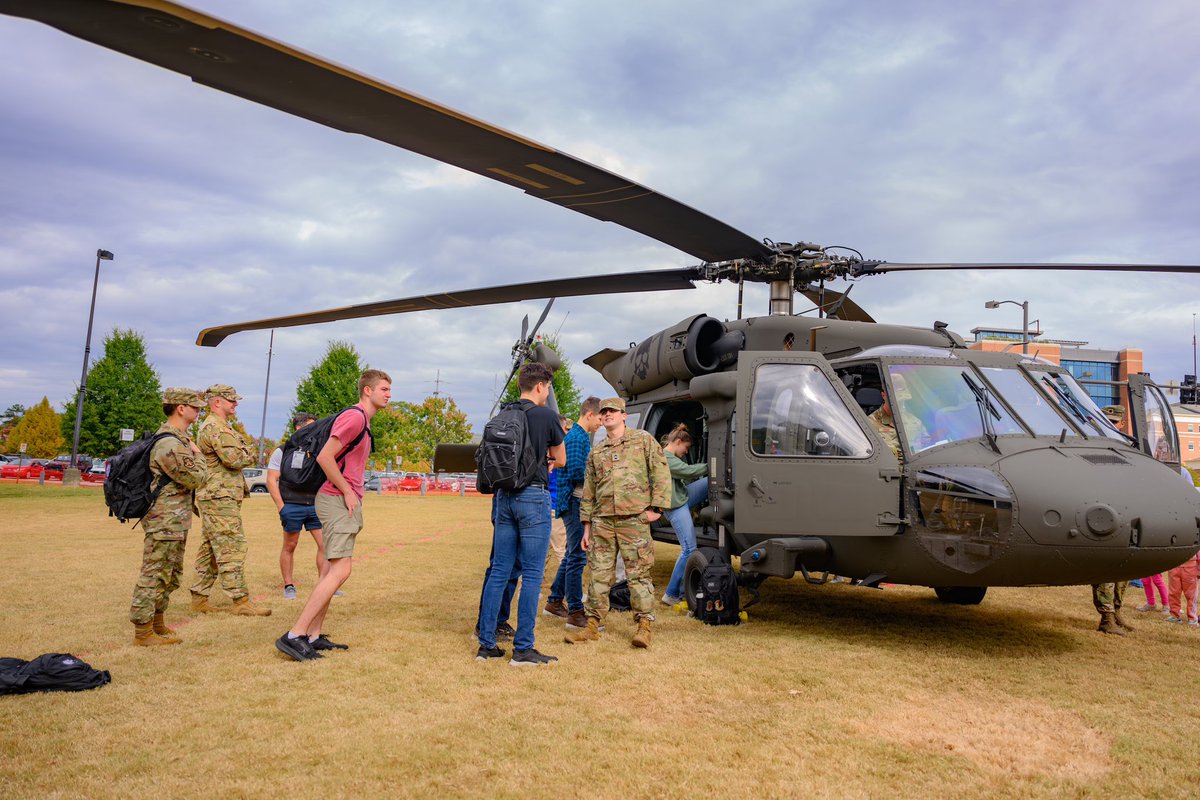 AuburnU's tweet photo. This morning, a Blackhawk helicopter landed on Nichols Lawn in honor of Military Appreciation Week. #WarEagle🇺🇸 https://t.co/1GxFq8hbia