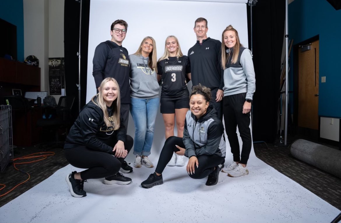 Excited to get on campus and spend time with <a href="/LindenwoodWBB/">Lindenwood Women’s Basketball</a> Thank you @AmyEagan @TaylorBirch3 for a great day!!!!