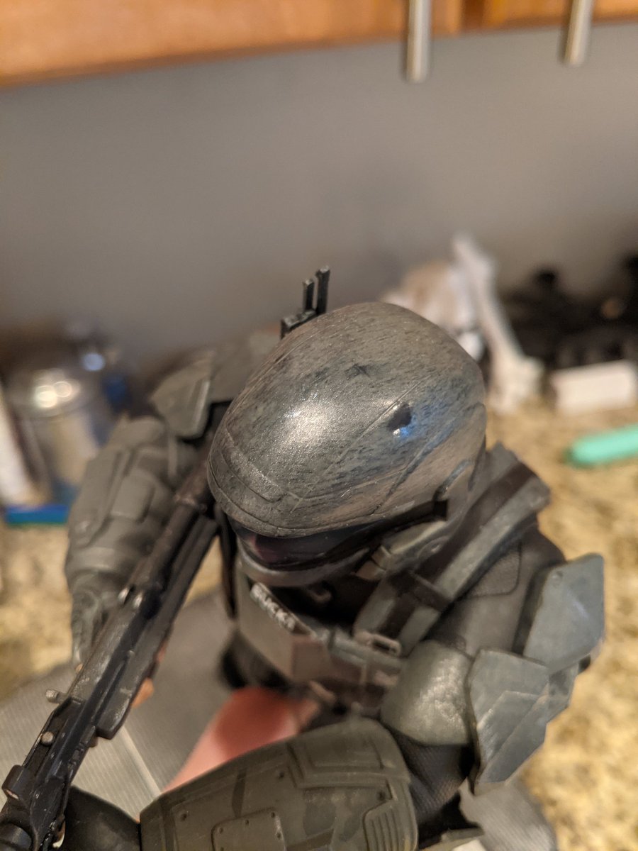 killedbykgb's tweet photo. @HaloGear can we talk? I'm not exactly thrilled with the condition of Buck on arrival. The shipping protection didn't do the job as well as any of us had hoped, and rubbed the paint off the helmet. https://t.co/RPV6DYPOx4