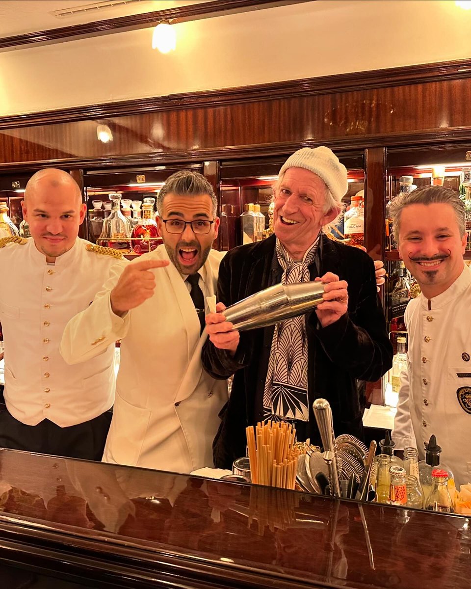 Keith Richards on the Orient Express 

#KeithRichards #train