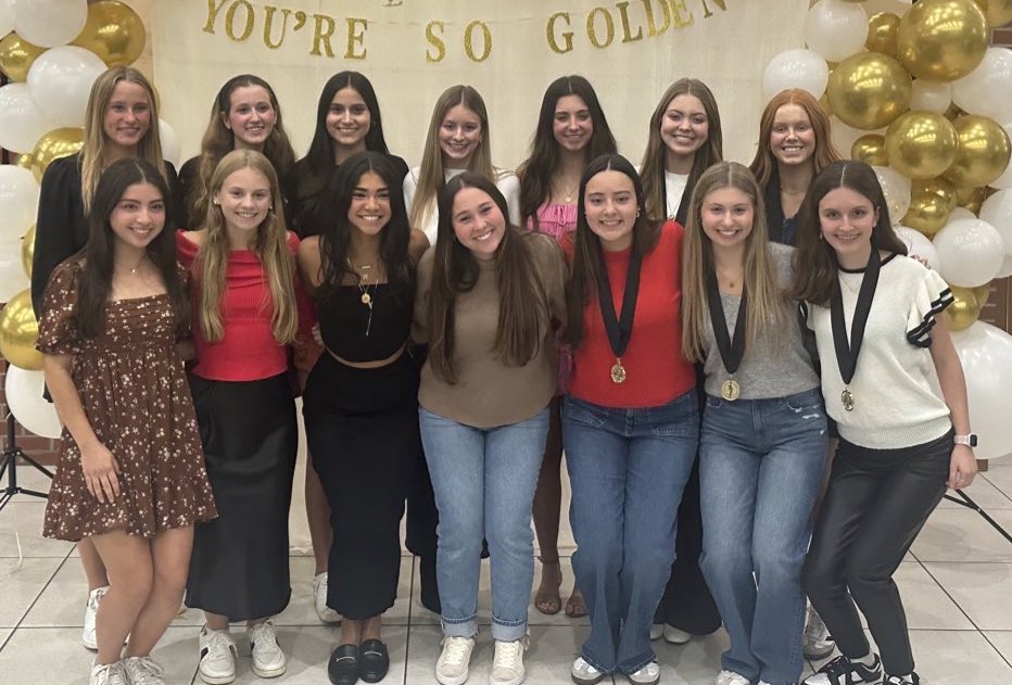BKGirlsXC's tweet photo. To the seniors thank you for all you have done for your program. 

2 State Championships
1 Runner Up State
3 Regional Championships
2023 Academic State Champions. 

And most important the mark you have left on our girls our coaches and our Community
Thank you ❤️ https://t.co/LomTZcgL4Z