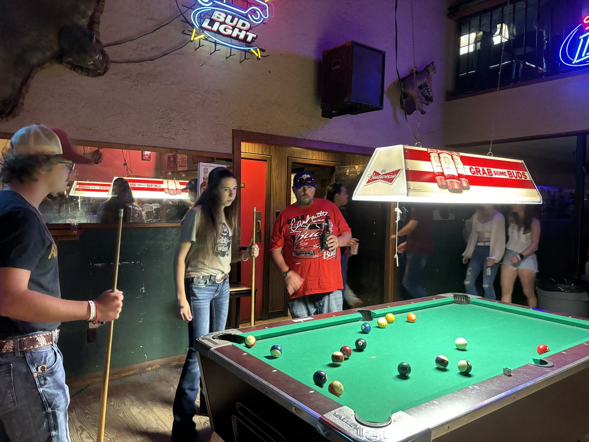 LFITZ03's tweet photo. 🚨POP-UP NEWS: Dancing and drinks won’t be the only thing that’ll be missed- pool tables scattered throughout the hall are also a fan favorite. 

#acc #austin #popupnewsroom https://t.co/ZOId3Scujq