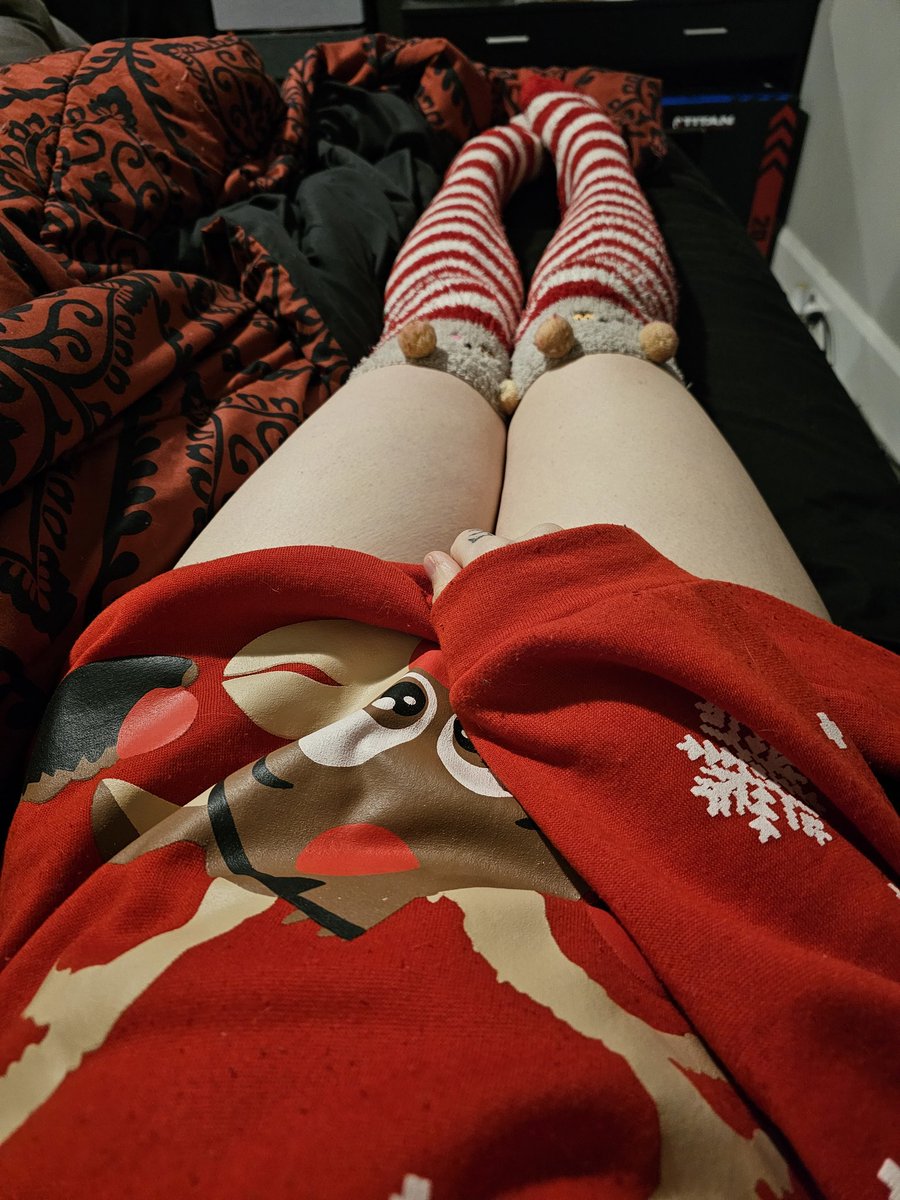 capitalist femboy tweet media