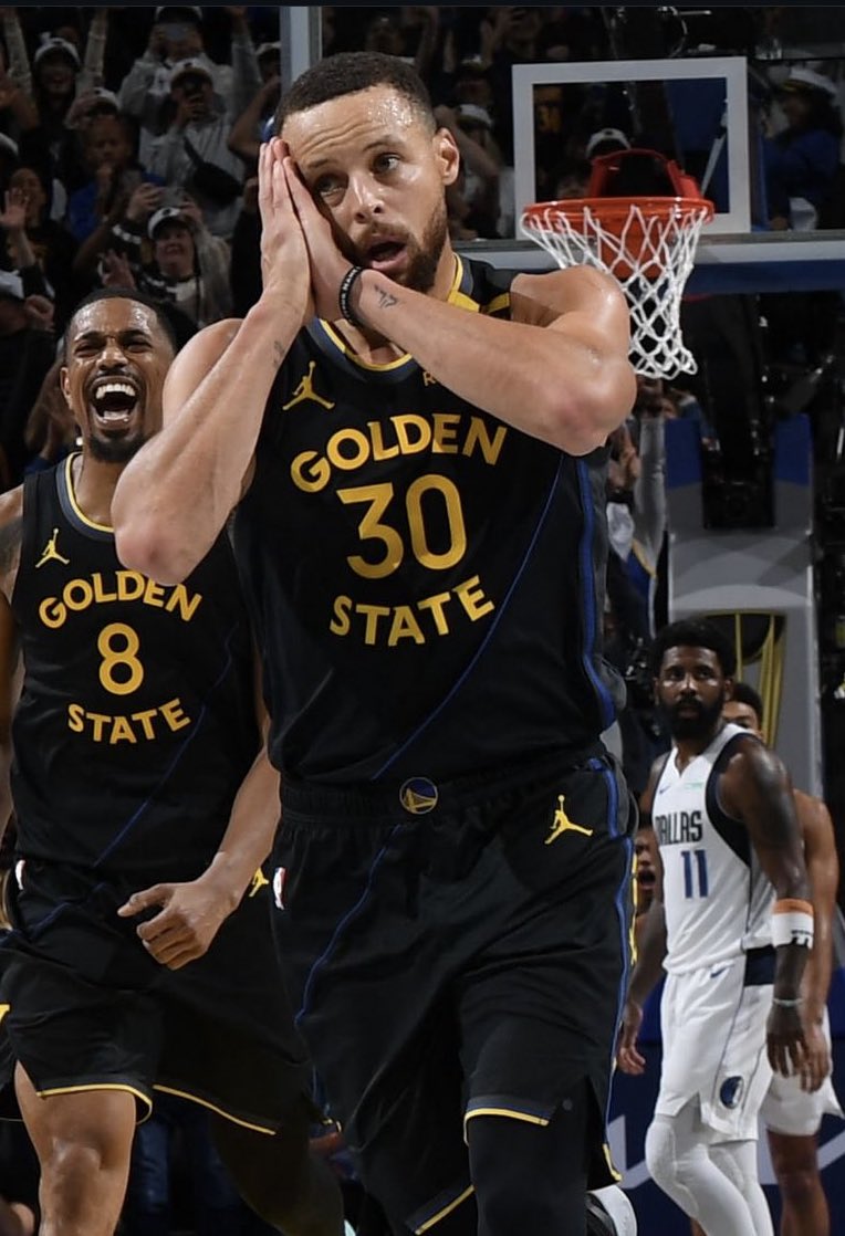Pasion_Basket2's tweet photo. 💥 SORTEO INTERNACIONAL NUEVA CAMISETA STATEMENT EDITION DE STEPHEN CURRY 💥

Para participar:

➡️ Da RT al tweet

➡️ Seguir a @pasion_basket2 y a @NBAFutQuality 

🍀 MUCHA SUERTE A TODOS 🍀 https://t.co/bse8uZPYvT
