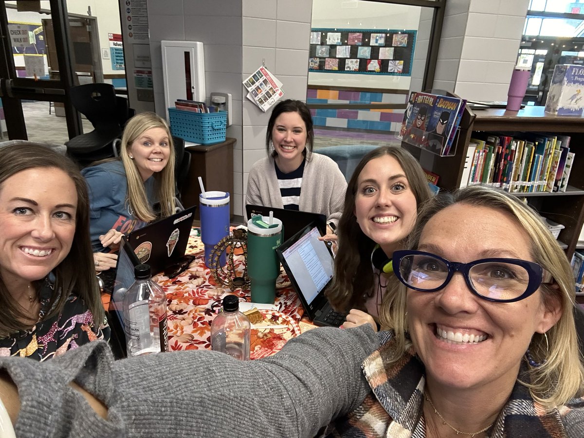 angelaatkagan's tweet photo. Our coaches put on a great training after school today, plus there was pie! I walked away with little slices of big ideas that I can put in action. Thanks for preparing this amazing toolkit of resources for us! @LaurenMonk_IC @eagertolearnSoo @MrBryce2013 #vaughnelemfisd https://t.co/kG0V17McZY