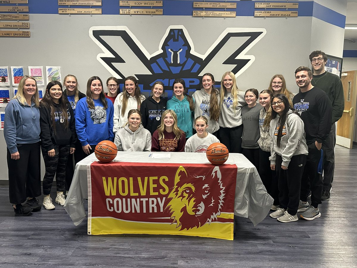 karus13's tweet photo. It’s Official! Reagan will be joining the Northern State Wolves!!! She will continue her basketball career in Aberdeen! We are excited to be a part of Wolves country!
#gowolves #WolvesCountry https://t.co/jDGdvzSGen
