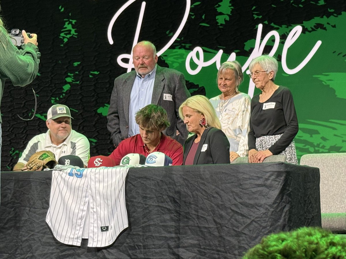 GCS_GraceBsbl's tweet photo. Congratulations to Ethan Bunce (Belmont Abbey), Matt Murchison (UNCW) and Luke Roupe (South Carolina) on officially signing their NLI. 
#theGboys https://t.co/L0OvfKm6X8