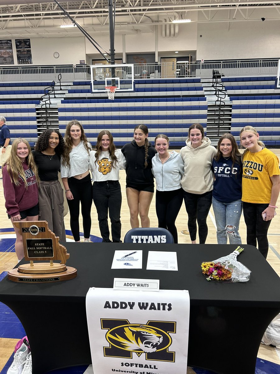 LS West Softball tweet media