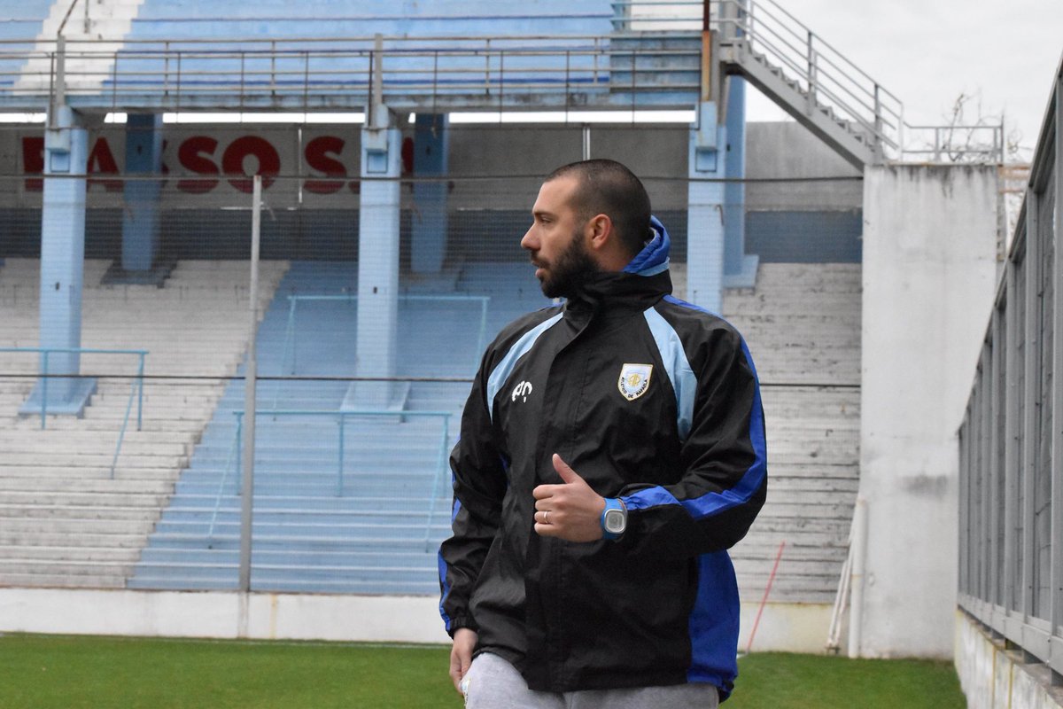 gpaezpf's tweet photo. Por tanta gente que quiero mucho, por el hermoso club y la hermosa ciudad de Rafaela, que este duro golpe y tristeza deportiva permita un pronto resurgimiento en el 2025. Un abrazo muy fuerte a toda la familia celeste!!! #AtleticoRafaela https://t.co/yxjtPcazyG