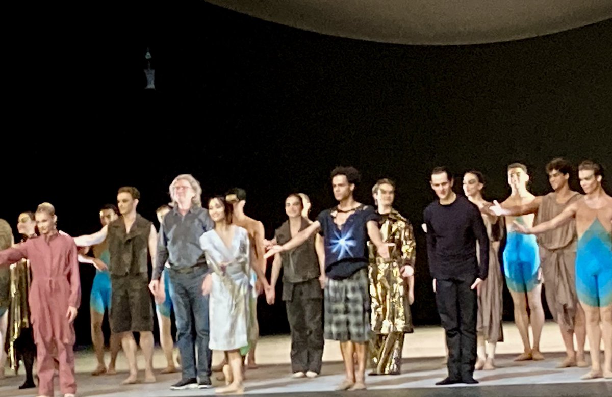 MaggyPigott's tweet photo. Wow! Can’t claim to understand it but Wayne McGregor’s new #ballet #MADDADDAM
(#MargaretAtwood) was powerful &amp; moving -Act 1 pas de trois with Fumi Kaneko, Joseph Sissens &amp; William Bracewell stunning!  Max Richter music fabulous  &amp; great Gareth Pugh costumes
#RoyalOperaHouse https://t.co/UV3RwHwVDr