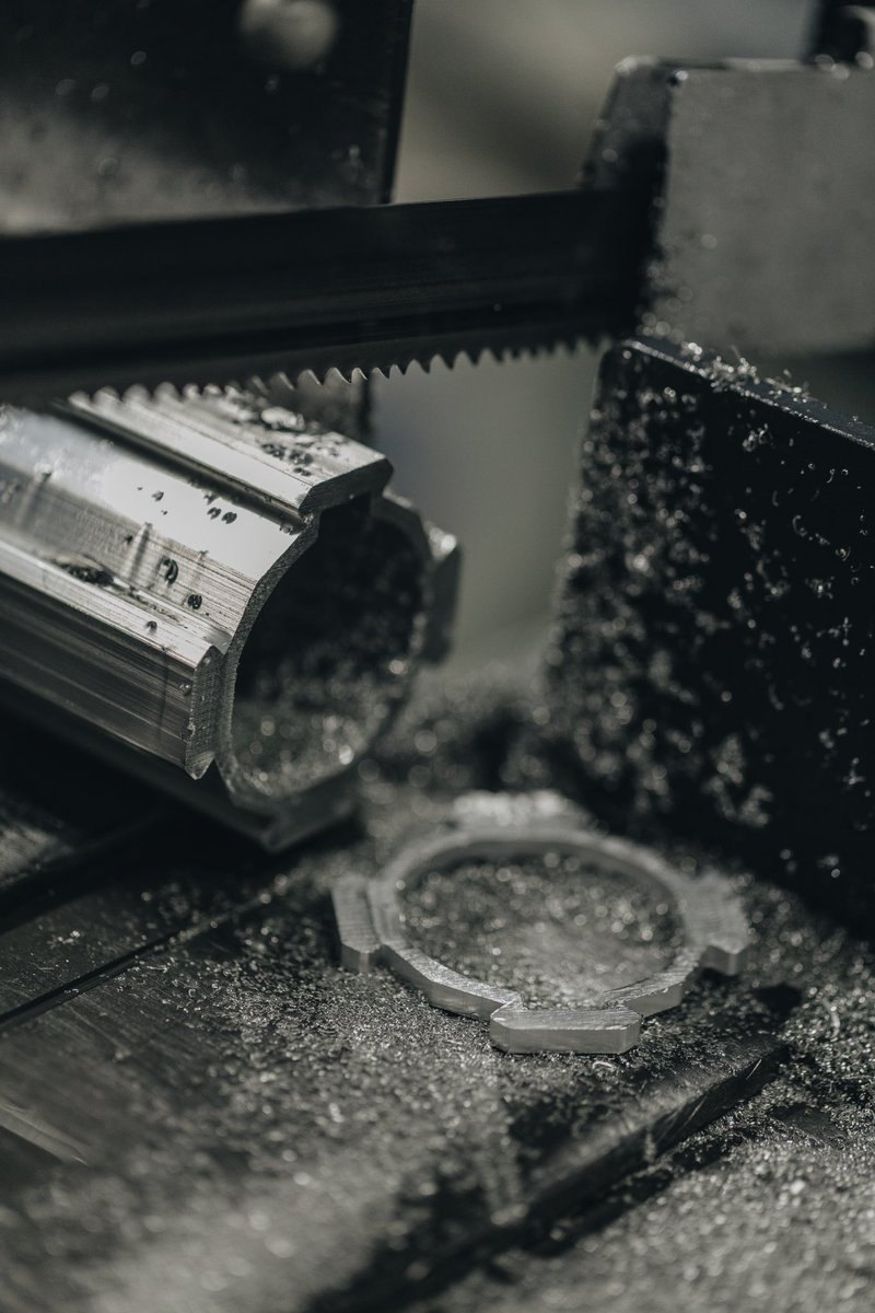 aero_precision's tweet photo. First, we guillotine the handguard, then we waterboard it 🤗

(this is why they don’t let me give manufacturing tours) https://t.co/ehD52GDgHq