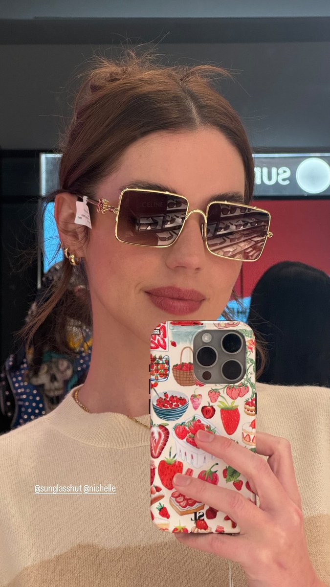 AdelaideKaneFR's tweet photo. INSTAGRAM┊Nouvelle story d'Adelaide https://t.co/pFONNlI2Pe