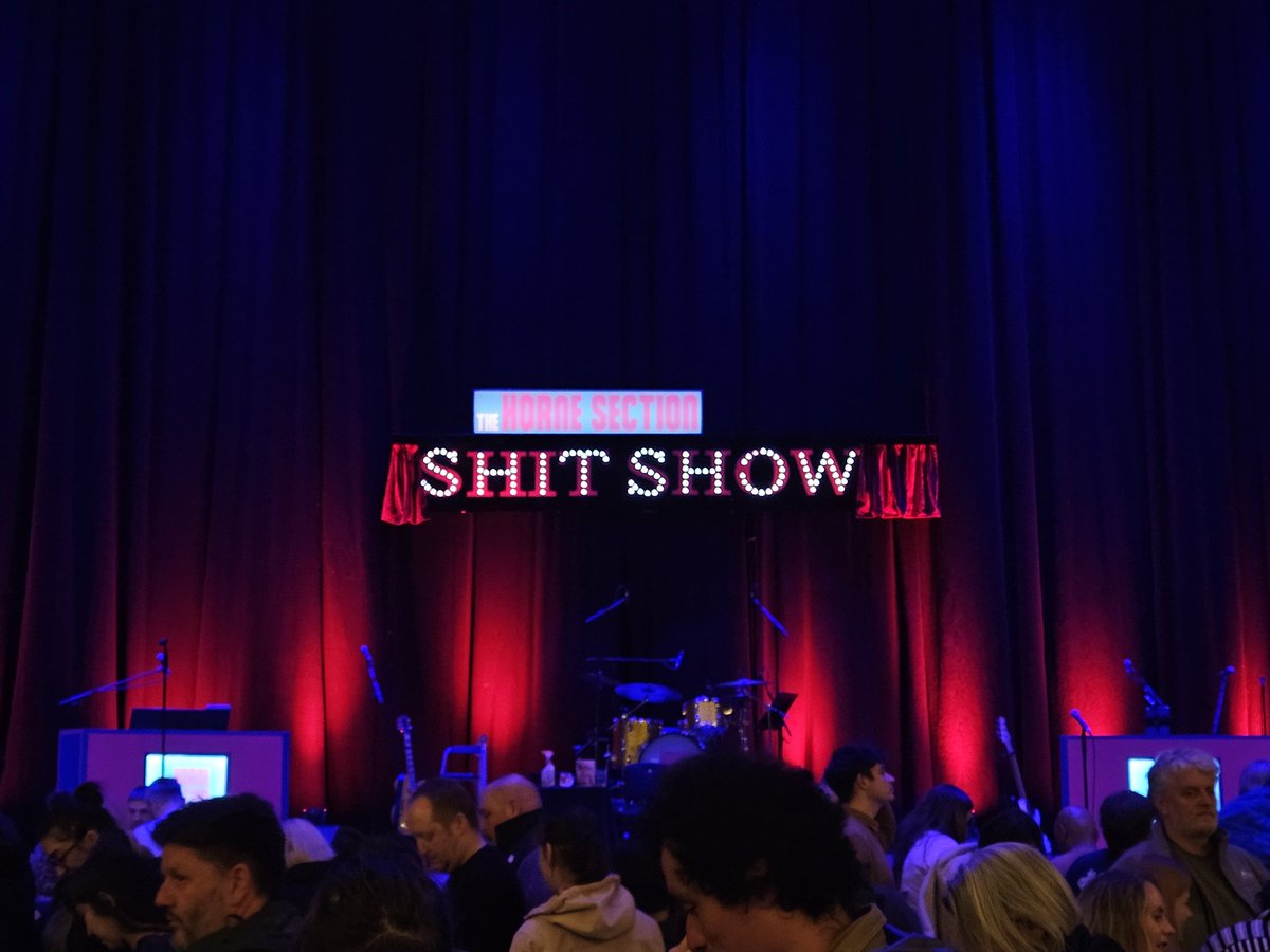AimeeLTWest's tweet photo. Top quality night. In the shit show of life, it's easy to forget to just laugh sometimes. Thank you @hornesection @AlexHorne ! #TheHorneSection #TheHitShow @Karen_64 https://t.co/YXZwPx55kZ