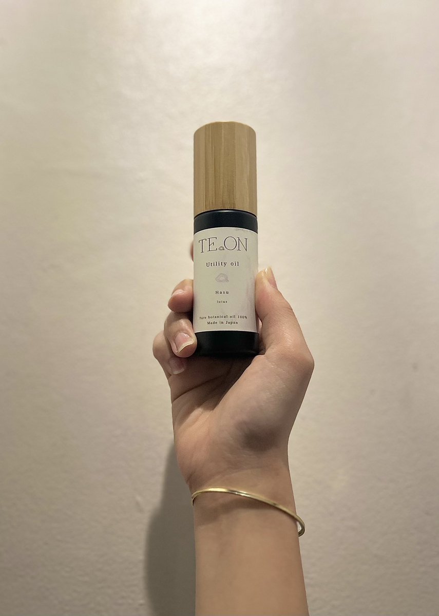 en_yomogisalon's tweet photo. 素敵な香りに包まれてみませんか?🌱
enではTEON(テオン)の4つの商品をお取り扱いしております♪
* Botanical butter (ボタニカルバター)
* Bath oil(バスオイル)
* Utility oil(ユーティリティーオイル)
* Home Fragrance (ホームフレグランス) https://t.co/wltO8uCnf7