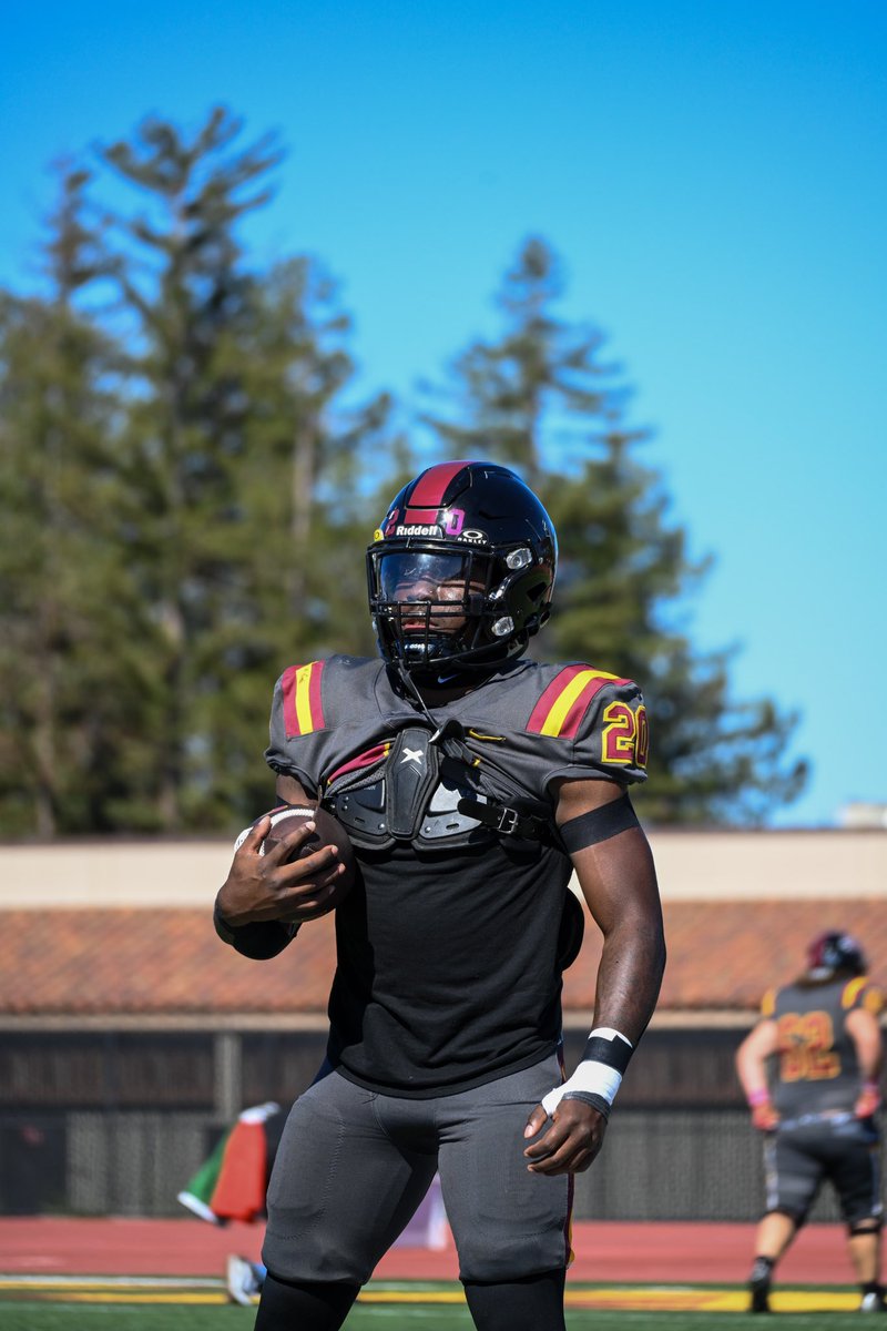 RandallMcD5's tweet photo. Check out my film against Yuba College 
@CurtisRocklin @Coach_Dags 

https://t.co/spCpwmvuLY https://t.co/di23SfqWkk