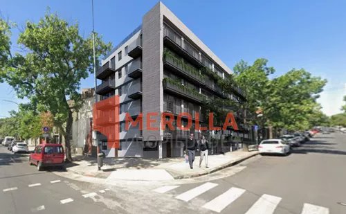 ahcolombo's tweet photo. Mientras se discute un nuevo Código Urbanístico para Buenos Aires y @jorgemacri  habla de preservar la identidad de cada barrio, en esta esquina planean construir este edificio horrible. 
Como si Boedo fuera Puerto Madero, Doha o Miami. https://t.co/a9Yh982dIH