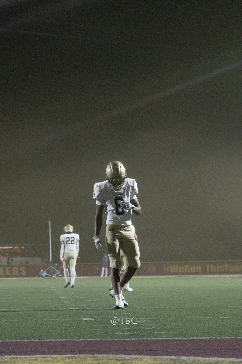 thelucweaver's tweet image. Season didn’t end the way we wanted. But here are my junior year highlights!
@Coach_JRowe @EvanYabu @dstep11 
@GregBiggins @adamgorney @MohrRecruiting 

53 catches 1024 yards 10 touchdowns 
1402 all purpose yards 

hudl.com/v/2Q3Wcz