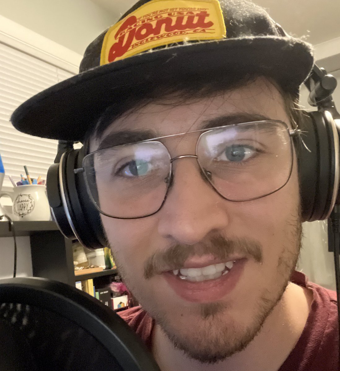 Going live on twitch at 6:30 🤭
Playing terraria with a friend!
twitch.tv/unclerandal