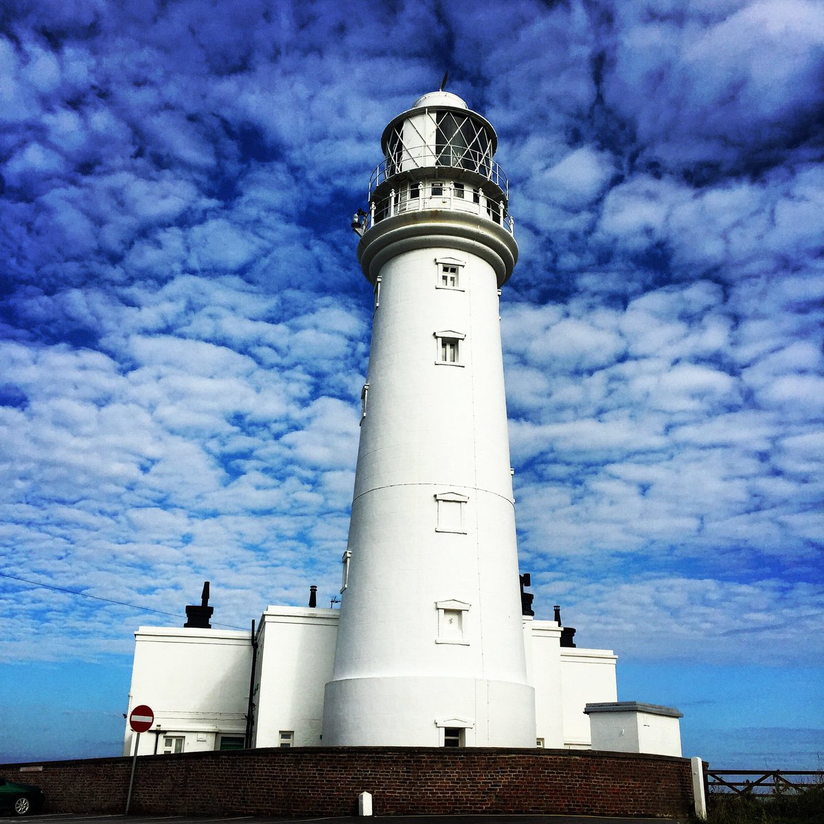 Kim Phillips  tweet media