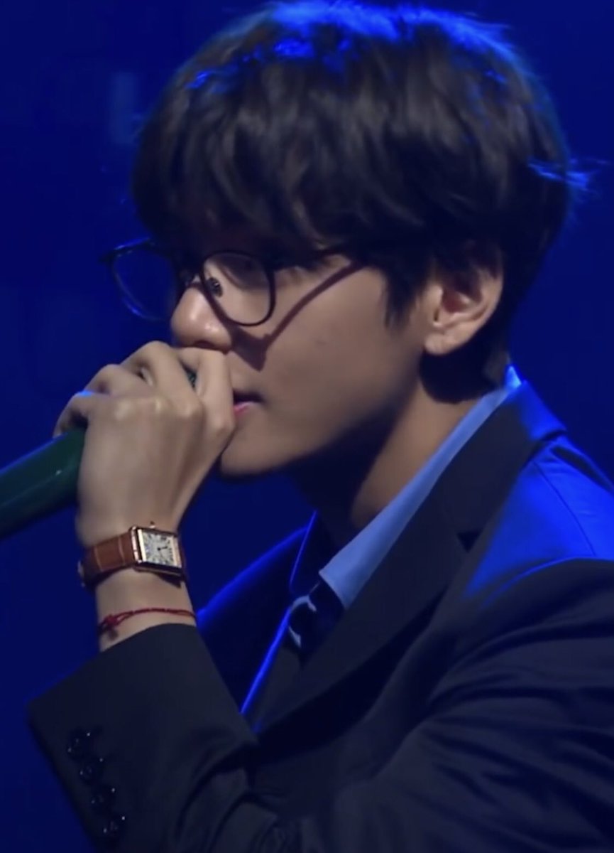 VE___tae___1230's tweet photo. #V  #2024MAMAVOTE https://t.co/F2SWuxG7gx