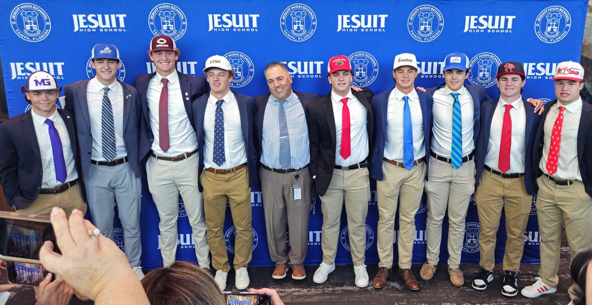 Jesuit Tampa tweet media