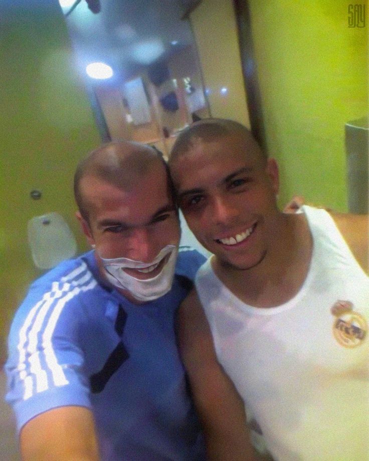 _Cebo11a_'s tweet image. con el mas fachero jajaj 
#salida #pibes #fuet